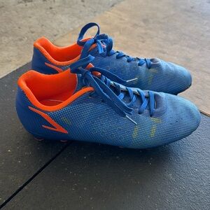 Boys soccer cleats